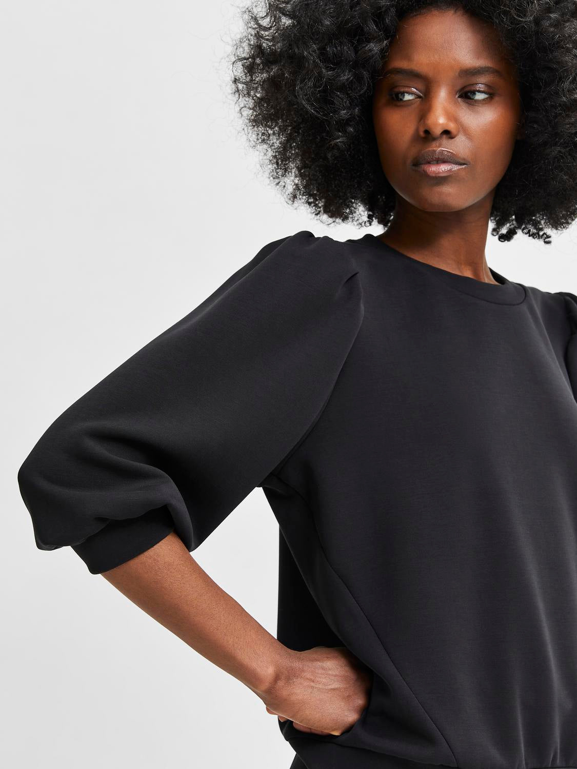 model_shot-detail