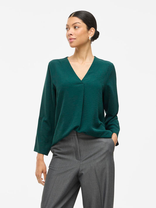 model_shot-front